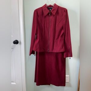 August Silk Woman’s 2 pc Suit Size 8